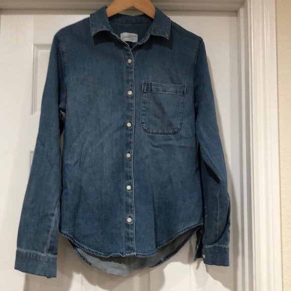 Universal Thread Tops - Universal Thread Classic Fit Denim Shirt